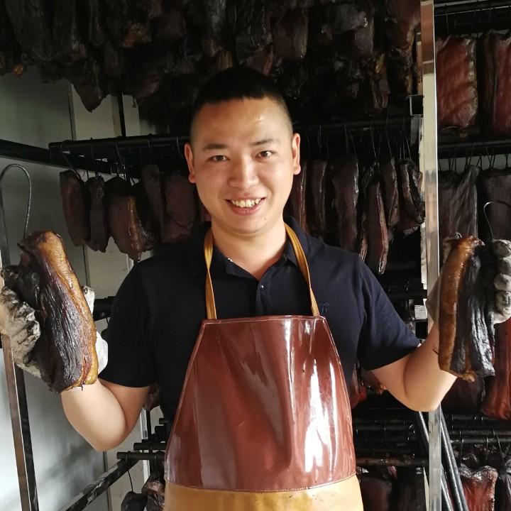 《黄土味》麻辣鸡_云贵川交界高山土猪腊肉