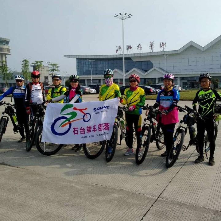 两个轮子的世界