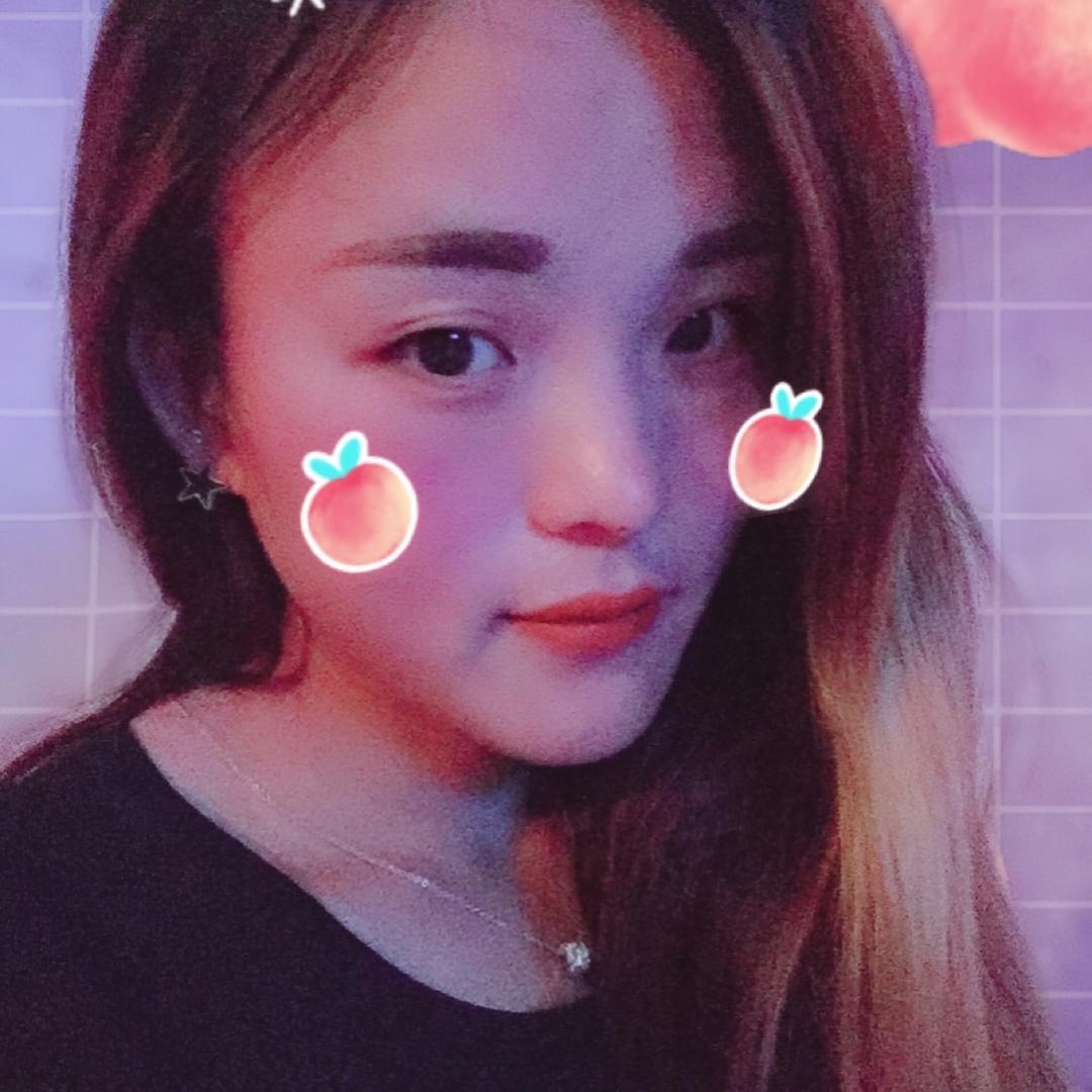 钞票好多“张”女士