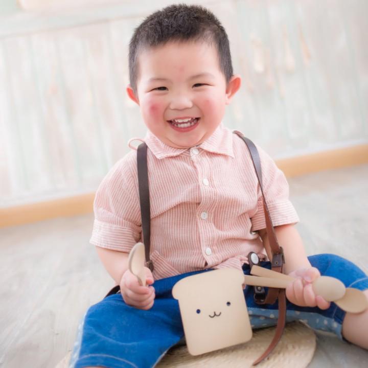 幸福男孩👦🐒女孩🙆🐖