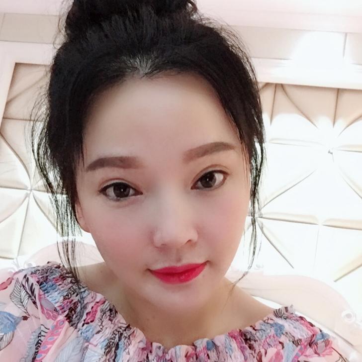 百盟雷士照明严若娇