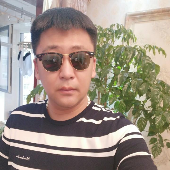 张钦成
