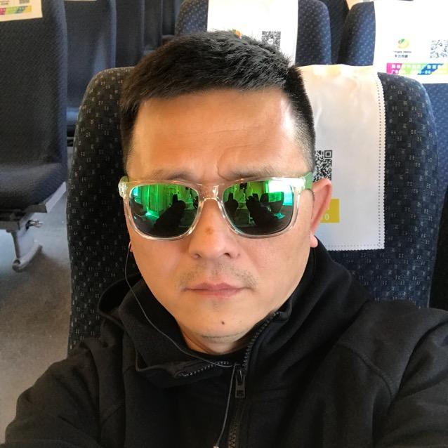 一城山色半城湖
