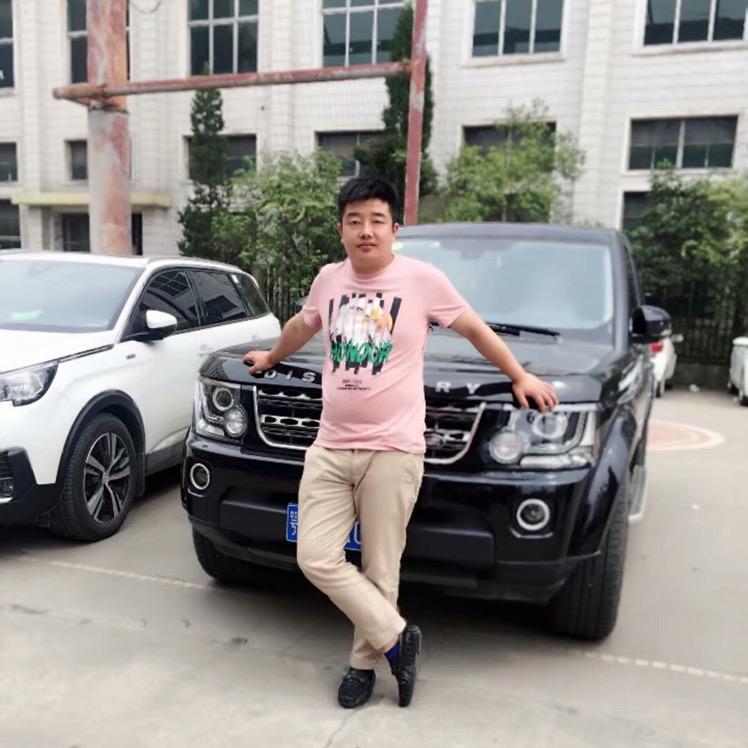 爱航拍的陈歌歌