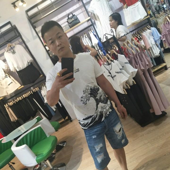 杨波