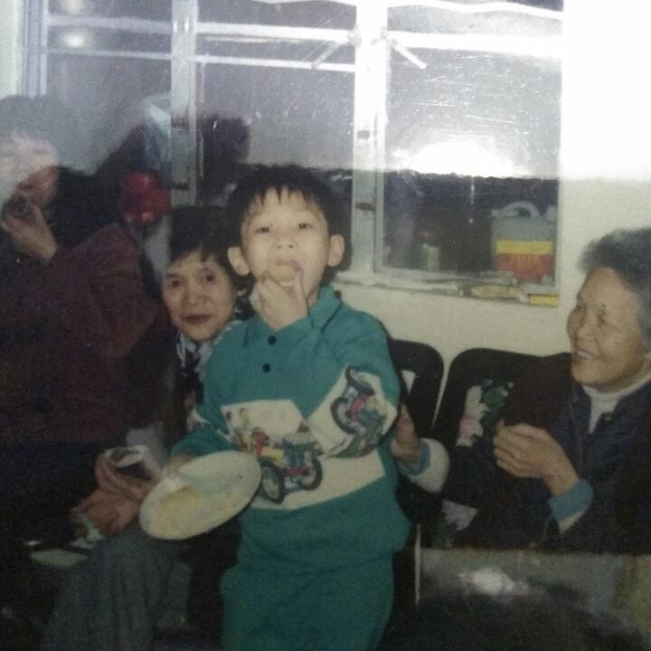 花輪寳