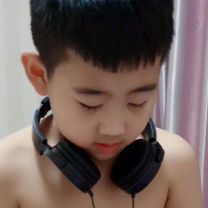 泽儿妈妈จุ๊บ