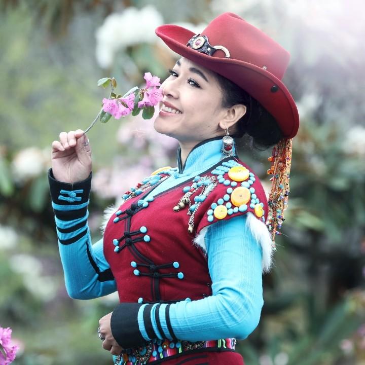 茸芭莘那
