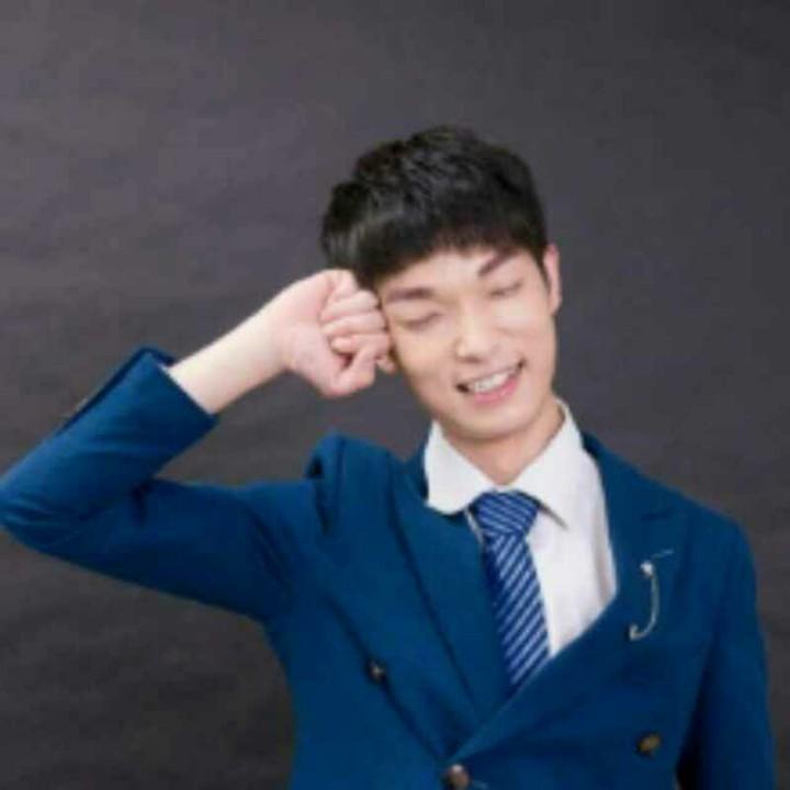 弓长月月月月鸟