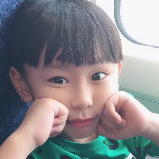 妞妞屋精品女装