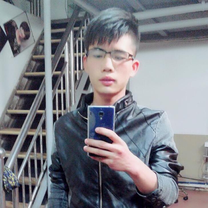 如虎添 燚 助手