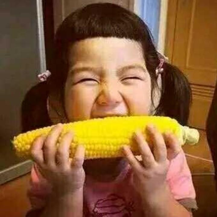 小时候掉过茅坑