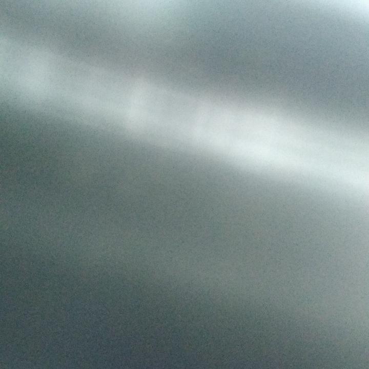 吴以伦比