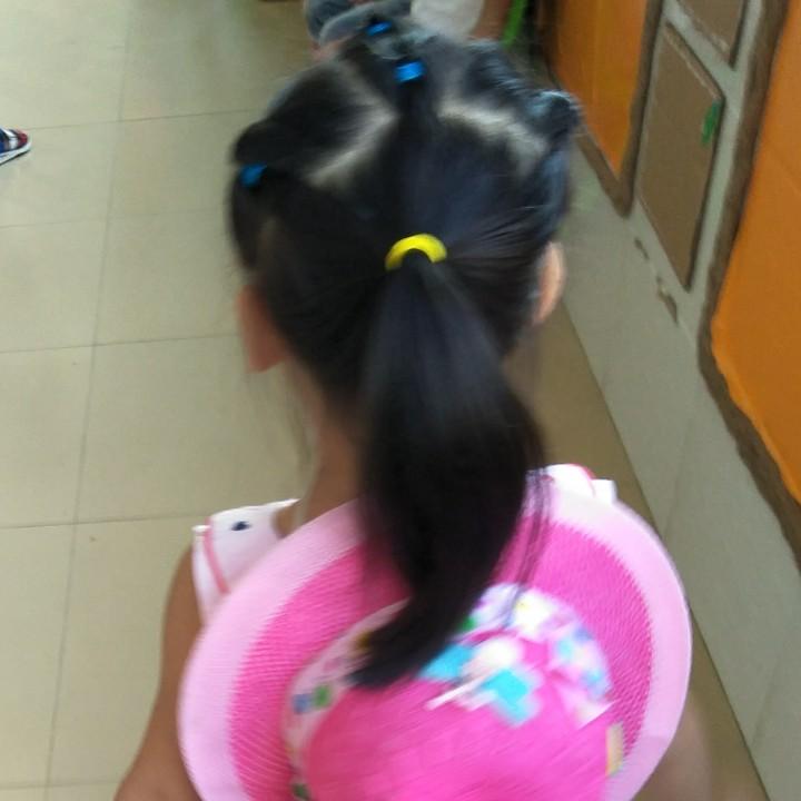 艳