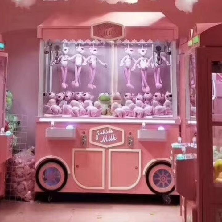 娃娃帝国网红店