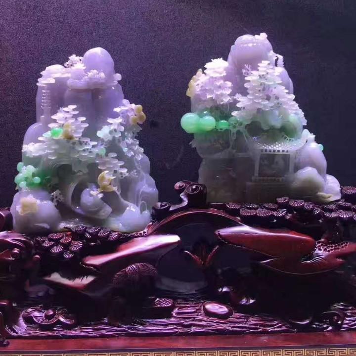 坐着飞机看落雪