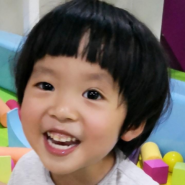 雨露〈拒加微信〉喜欢与你活粉