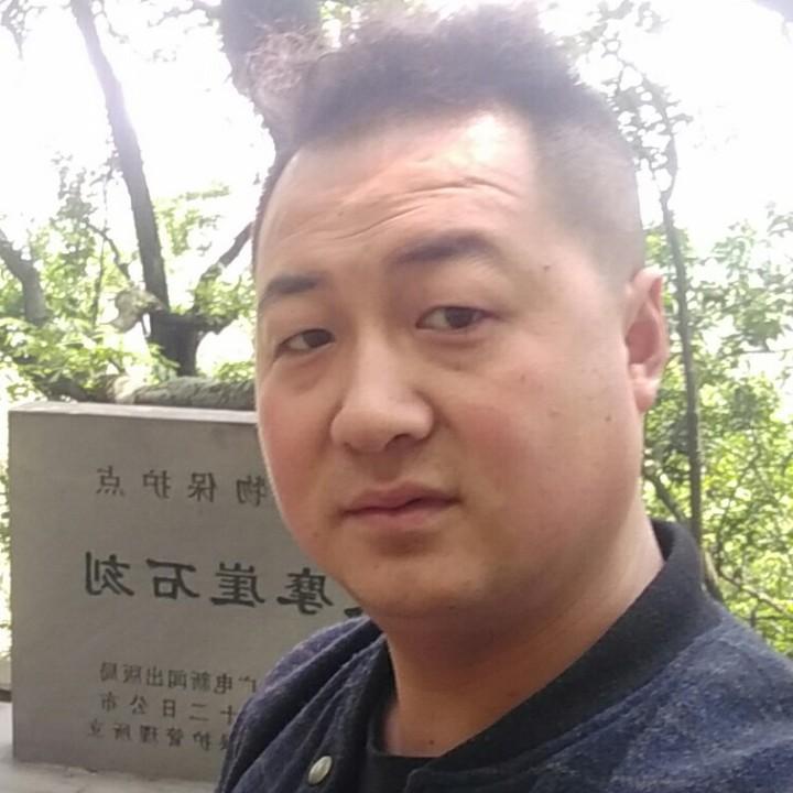 海龙木工吊顶