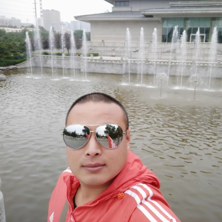 努力的活着，