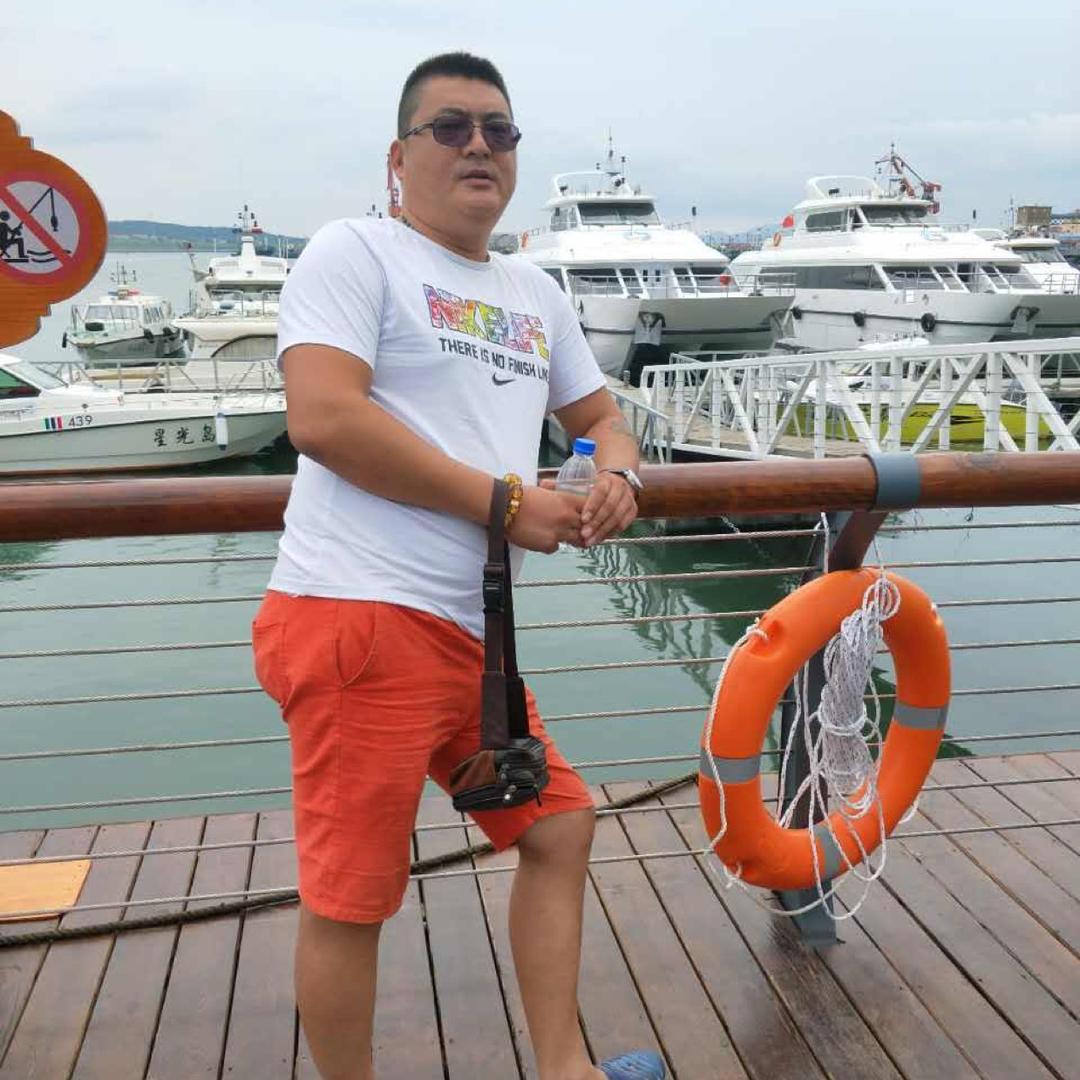 此时此刻哥（拒连赞）