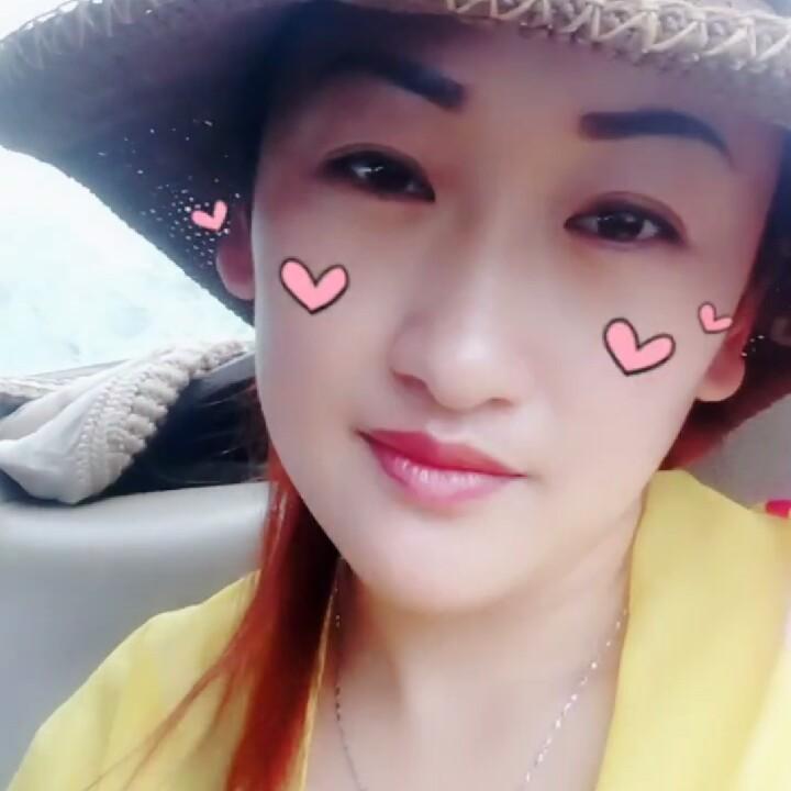 佳霓