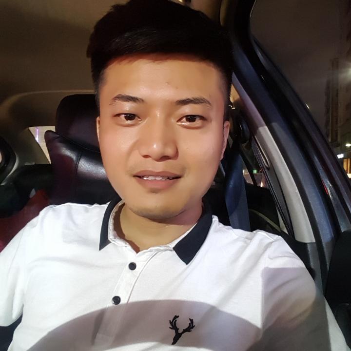 @易佰亿