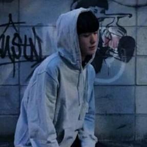 🌈大力泡芙小助手👾🐷页