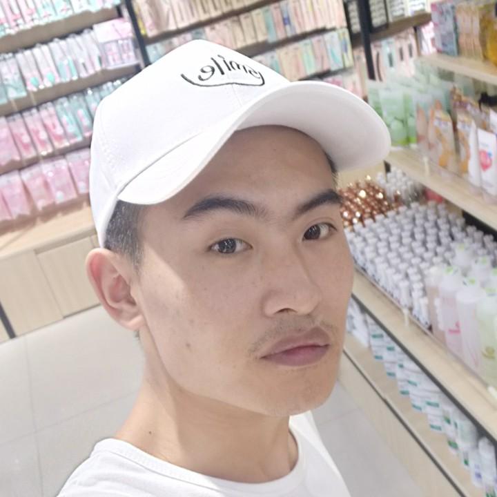 阿   兵