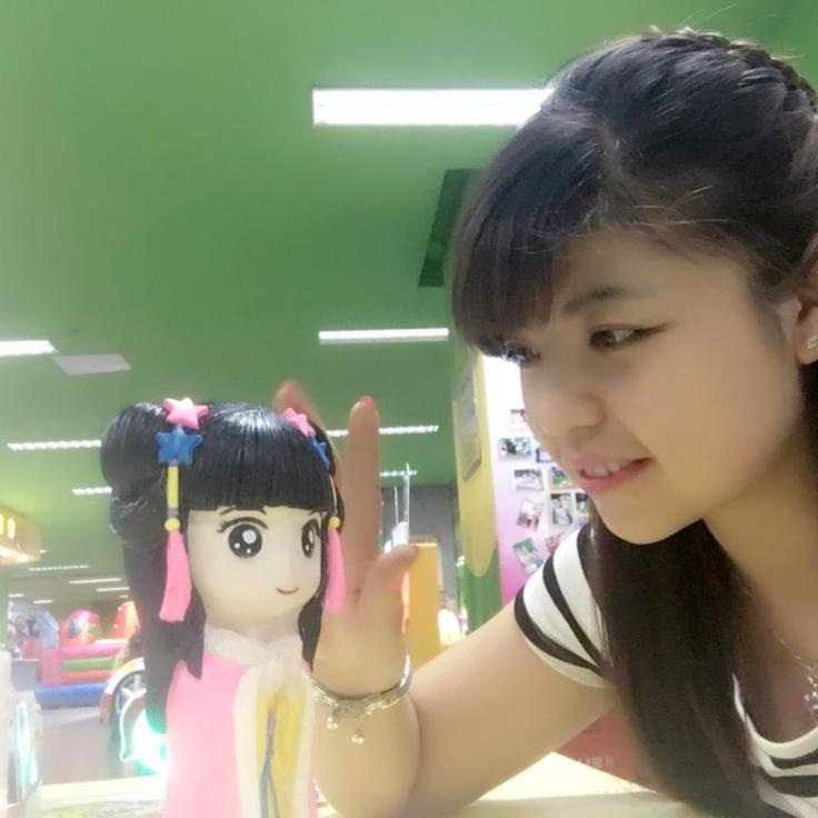 胡杨河市双子星创意手工坊