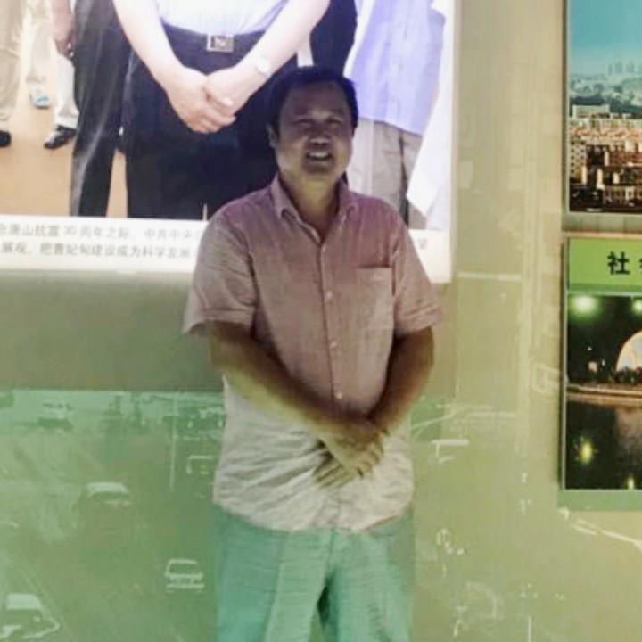 龚少青