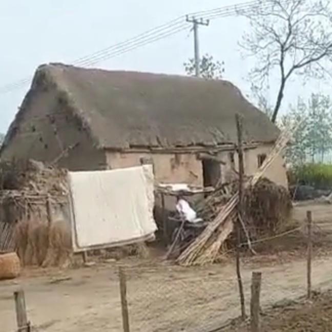 宁愿二，不愿装  80后