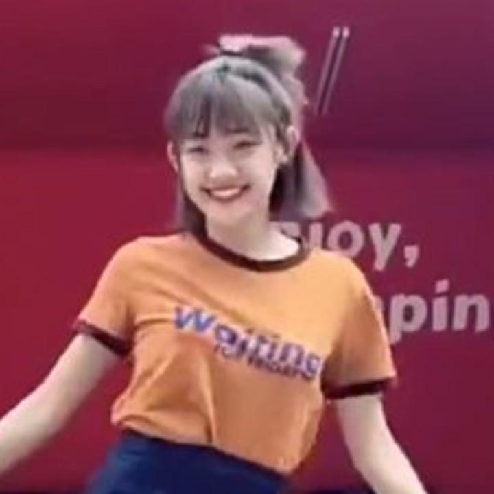 手机用户85224130538百花争艳