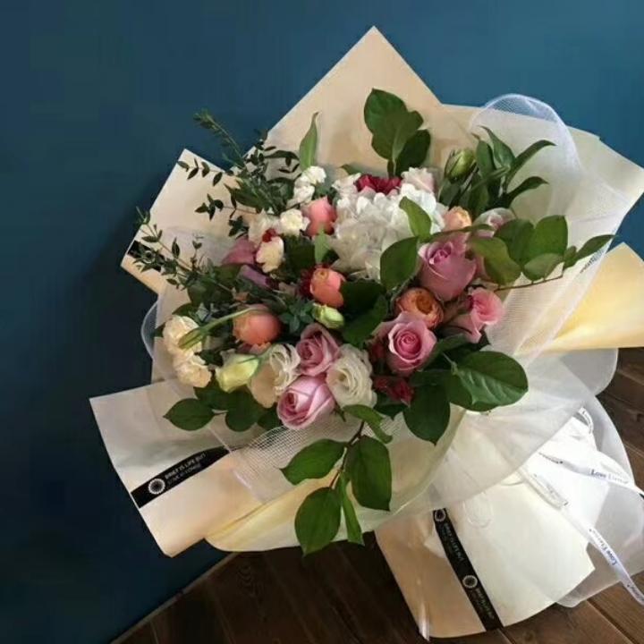 一间小院鲜花气球派对（鲜花全国可送）