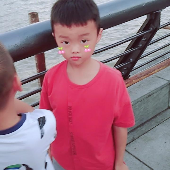 红色小舒^O^欧耶