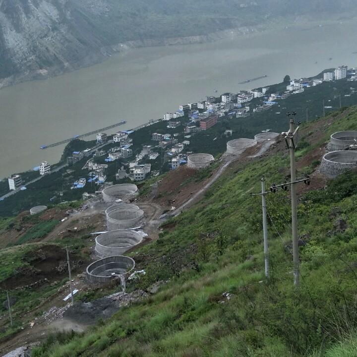 雷波李久瓶