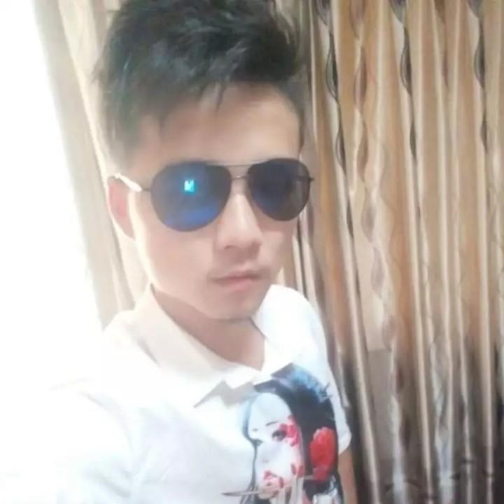 烹饪师志伟。