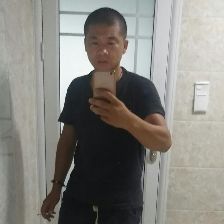 小刘忙@生活本就不易@还需笑着面对@