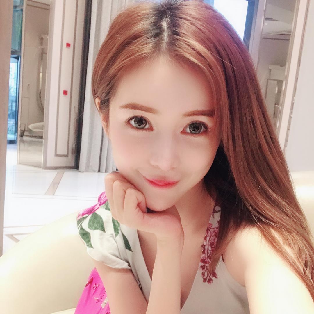 卖导弹的小女孩