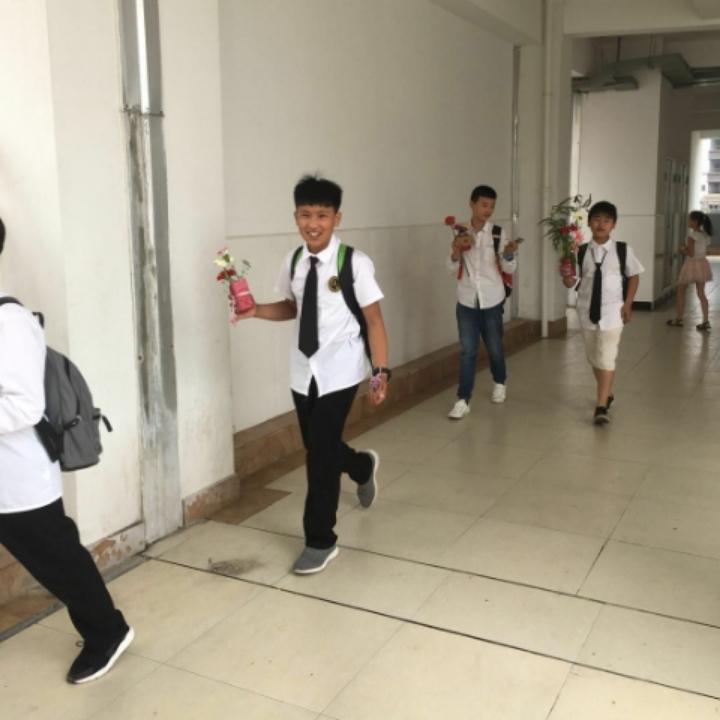 三丰驾校童教练