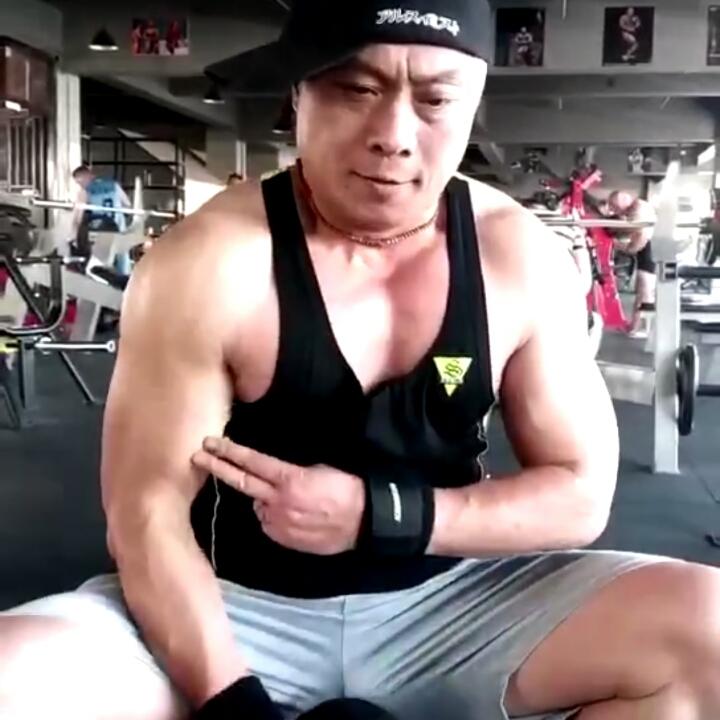 都市圣鹰