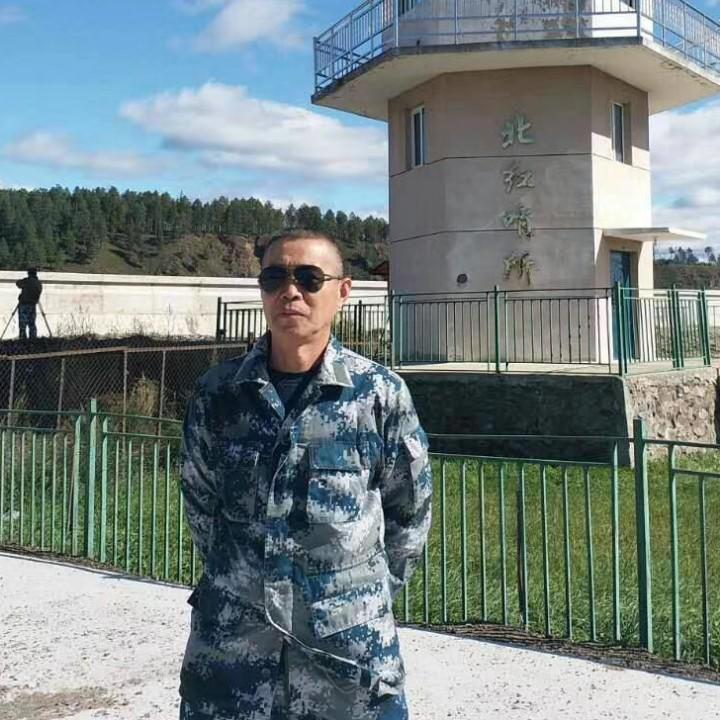 走遍中国高小伙