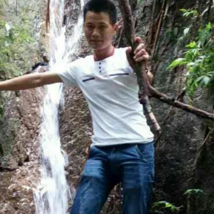 潇洒哥。