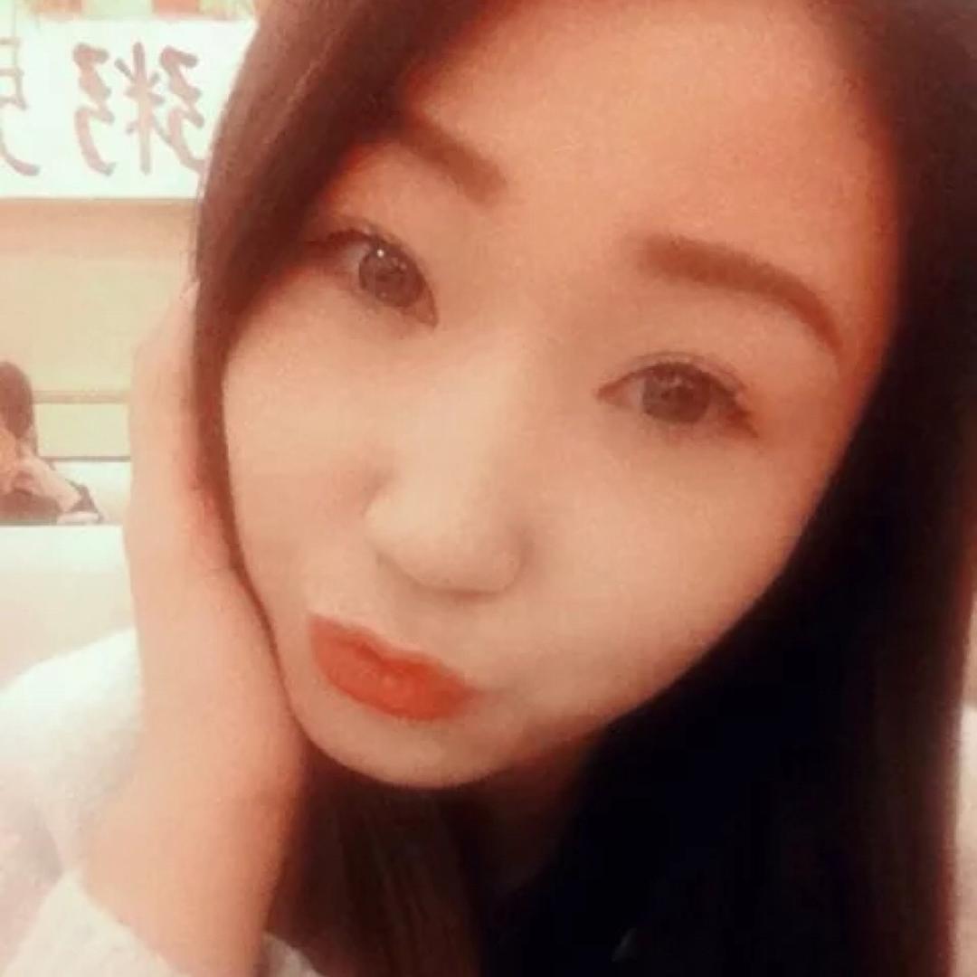 是小雪吖