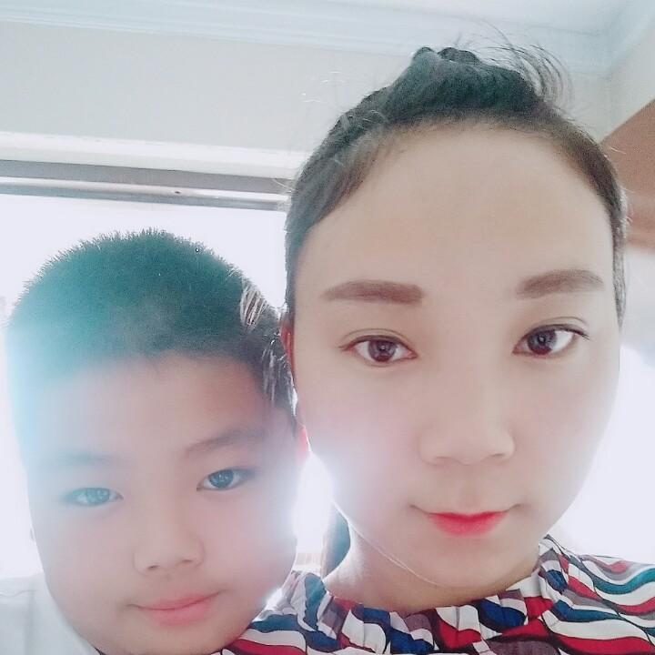 卖建材的小姐姐
