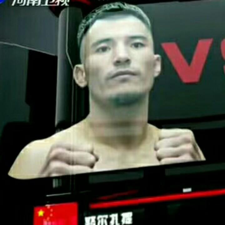 特克斯县搏击教练 努尔扎提, ✊