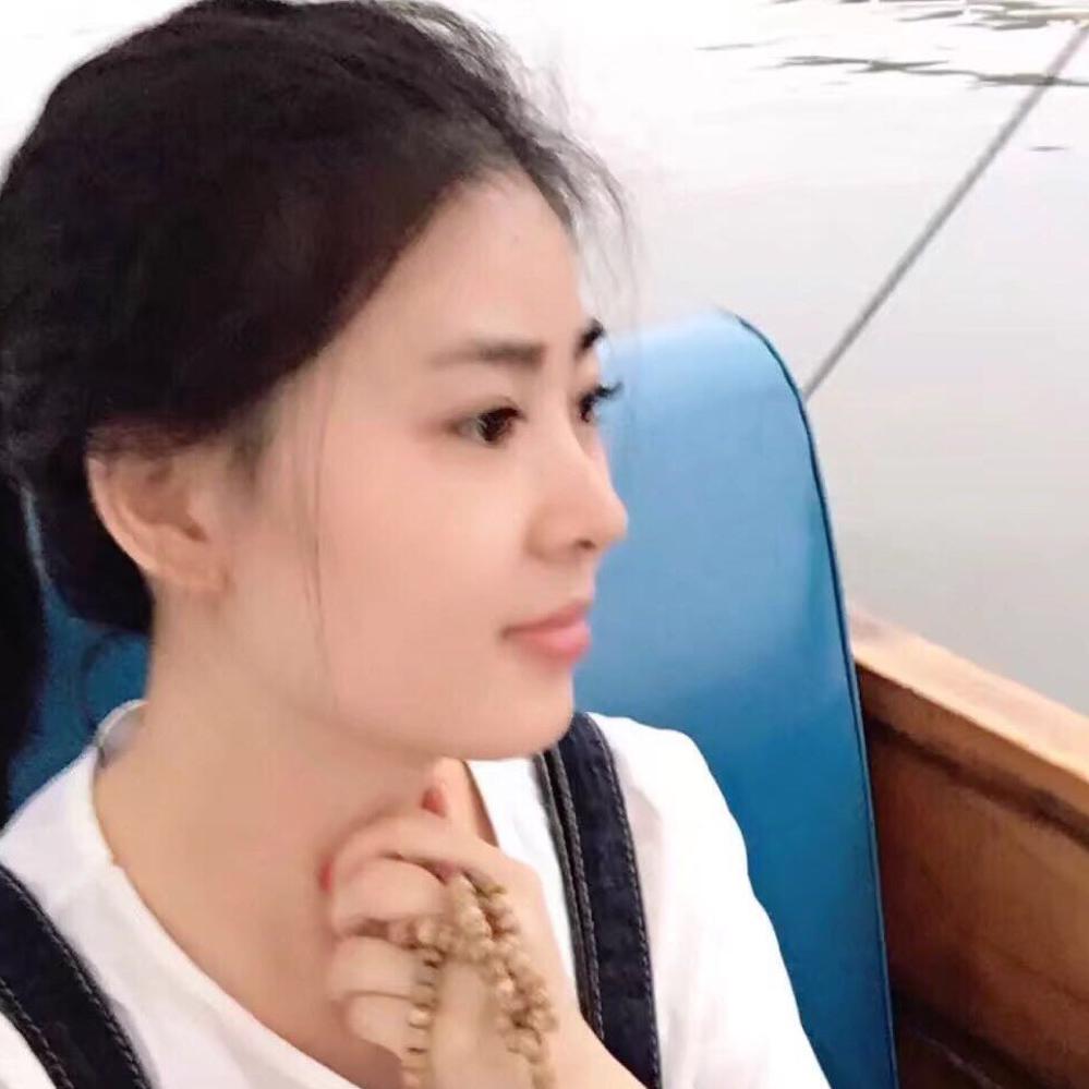 暖栀小月