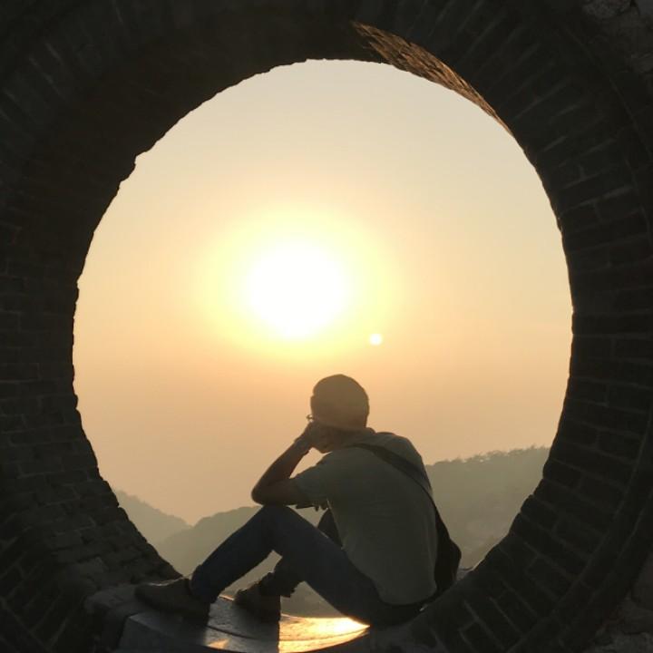 辰➼