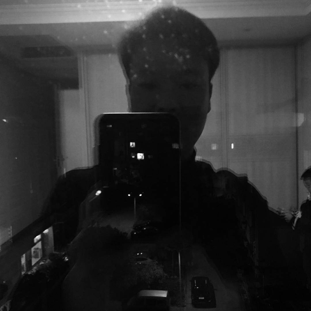 FY、黄