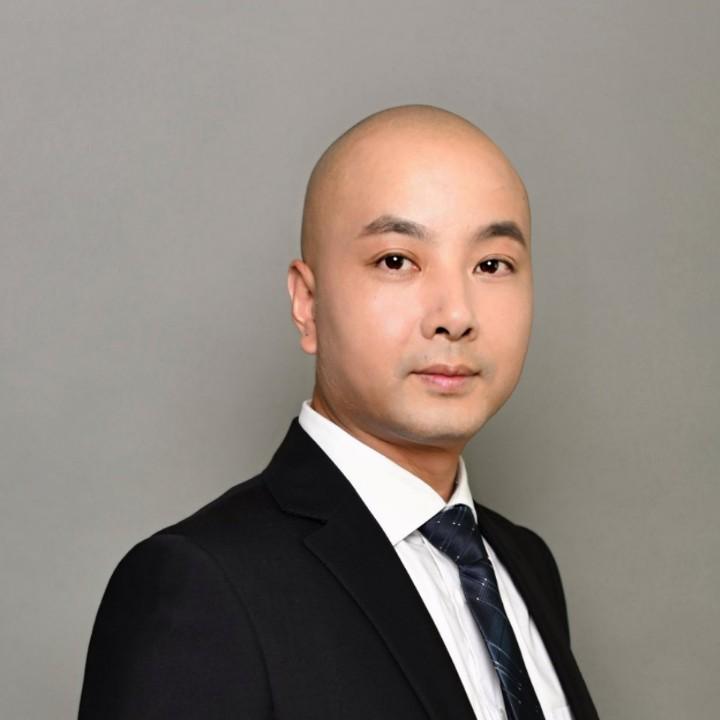 光明哥