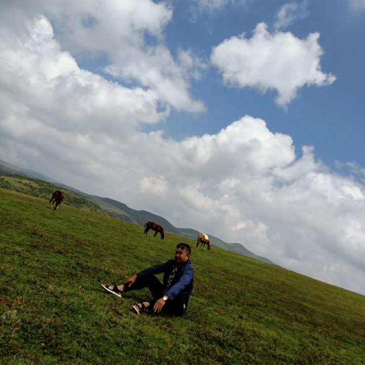 云男小飞